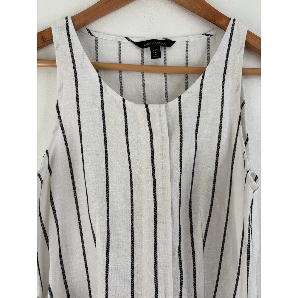 Banana Republic sleeveless linen
